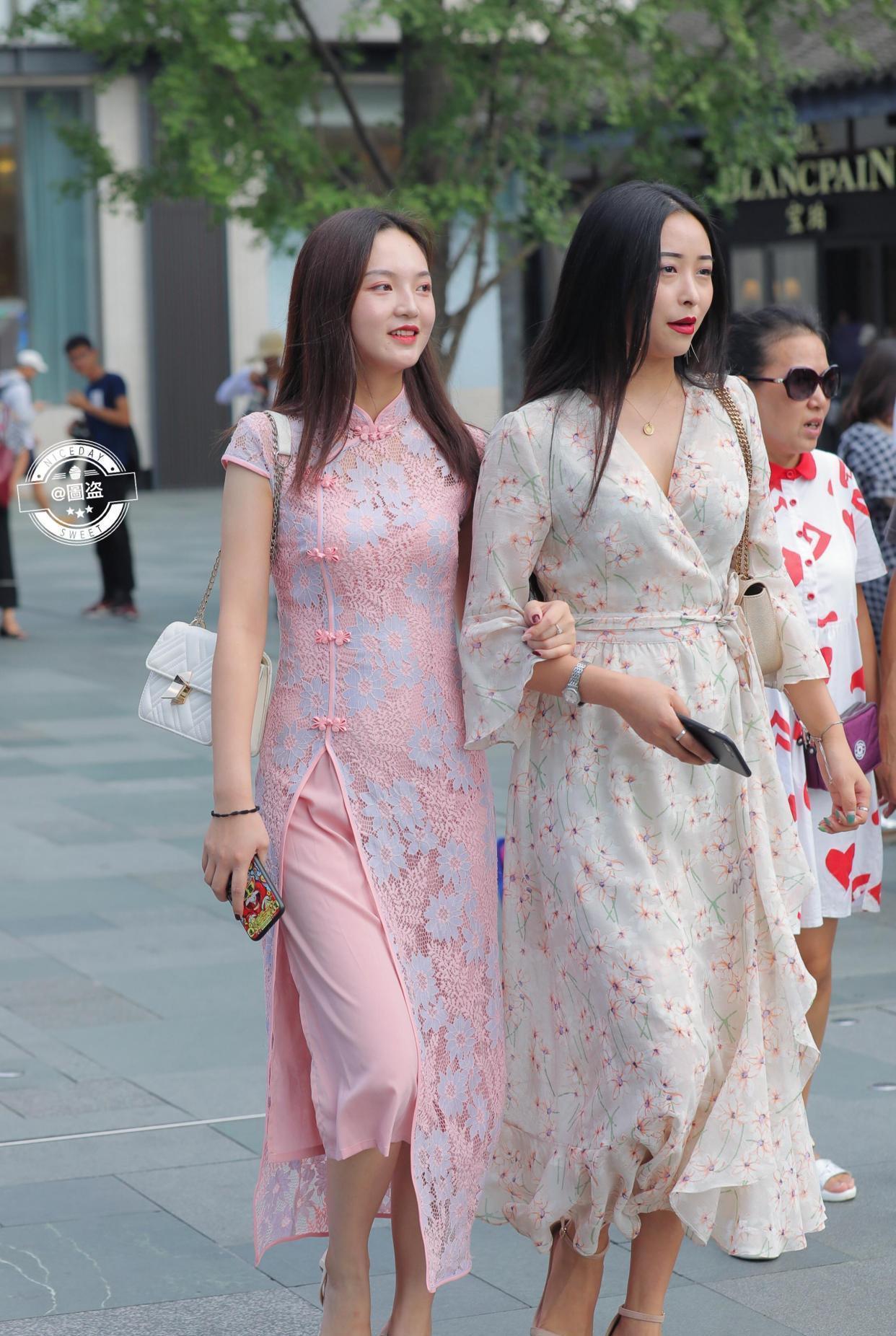 夹克|高腰设计的连衣裙穿上后很显瘦，营造完美气质，简约保暖