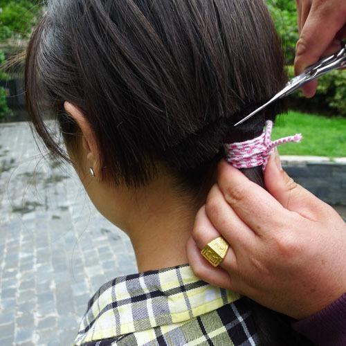 头发|商贩喜欢去农村收购头发,老百姓之前都不明白,现在突然醒悟