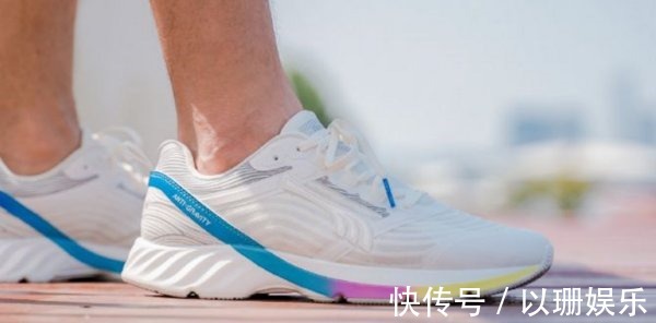 安踏 大体重别乱买跑鞋!“缓震”和“支撑”,到底应该怎么选?