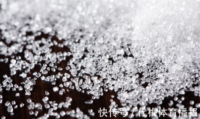 糖浆|“冰糖”和“白糖”有啥区别?成分差别太大,别再乱买了