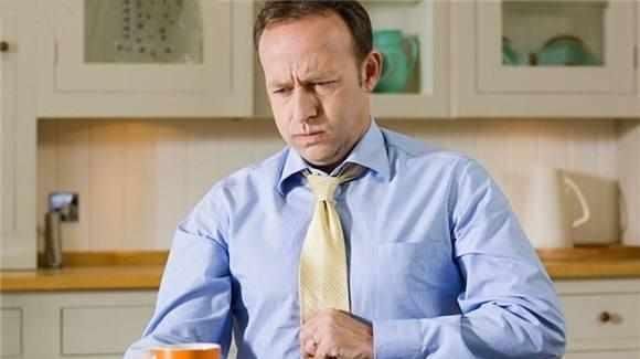 绿色食物|出现三种信号,可能是肝硬化上门,四种食物尽量戒掉吧,很伤肝!