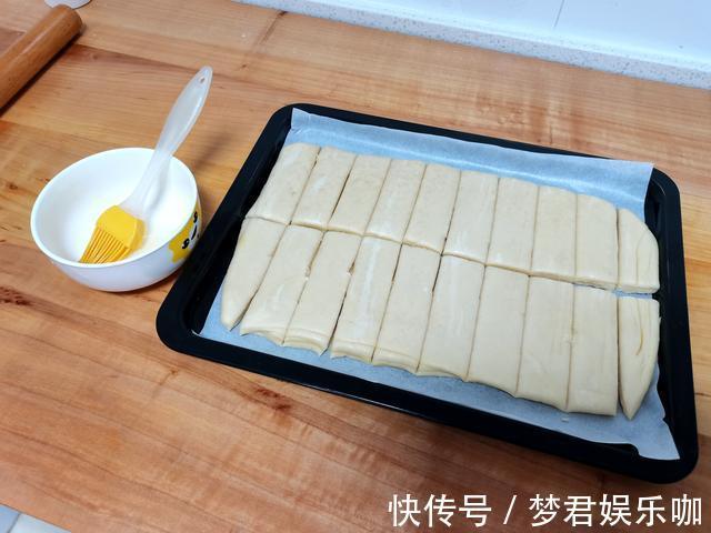好吃|又酥又软又香的饼子，做法就是这样简单，丈夫连夸好吃