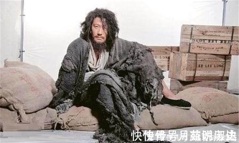 大学生$俗语“笑贫不笑娼”,读了下半句,却看透了人性的丑恶!