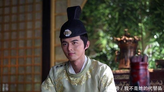 相士渡江,看到乘客面相立刻下船,一瘸子上船后,相士说可以坐了