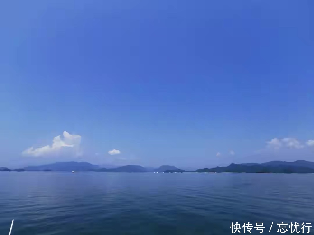 千岛湖静美如初见，“一镜湖水烟波渺，清澈如泉皆可饮”