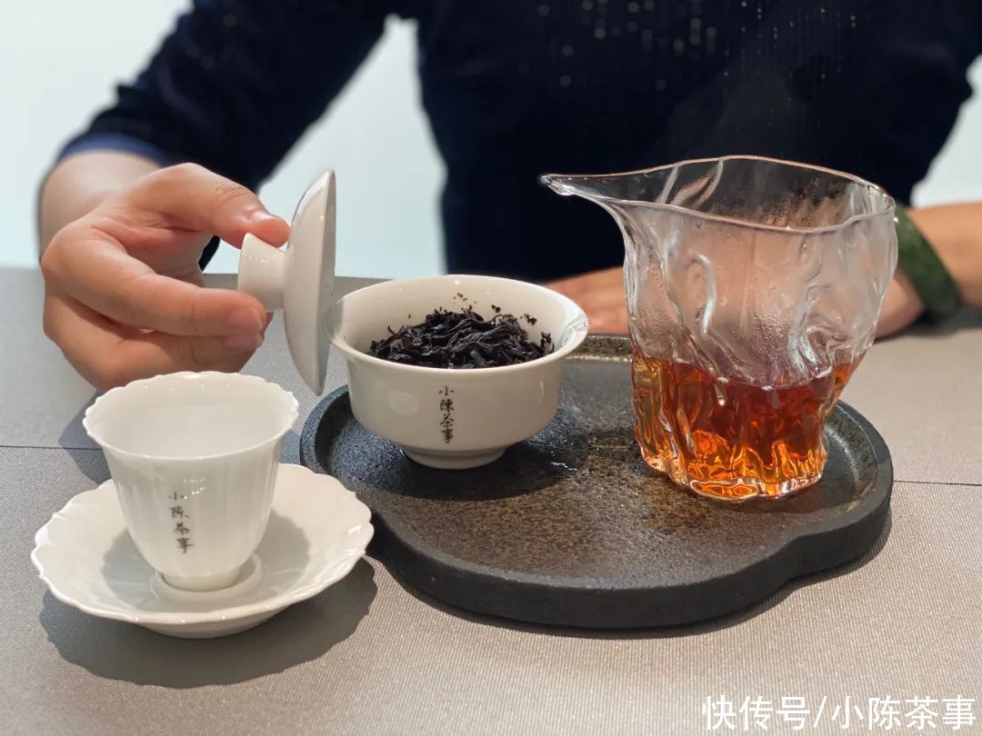  普洱茶|都说白茶、普洱茶越存越香，那放了3年的岩茶肉桂，还能喝吗？