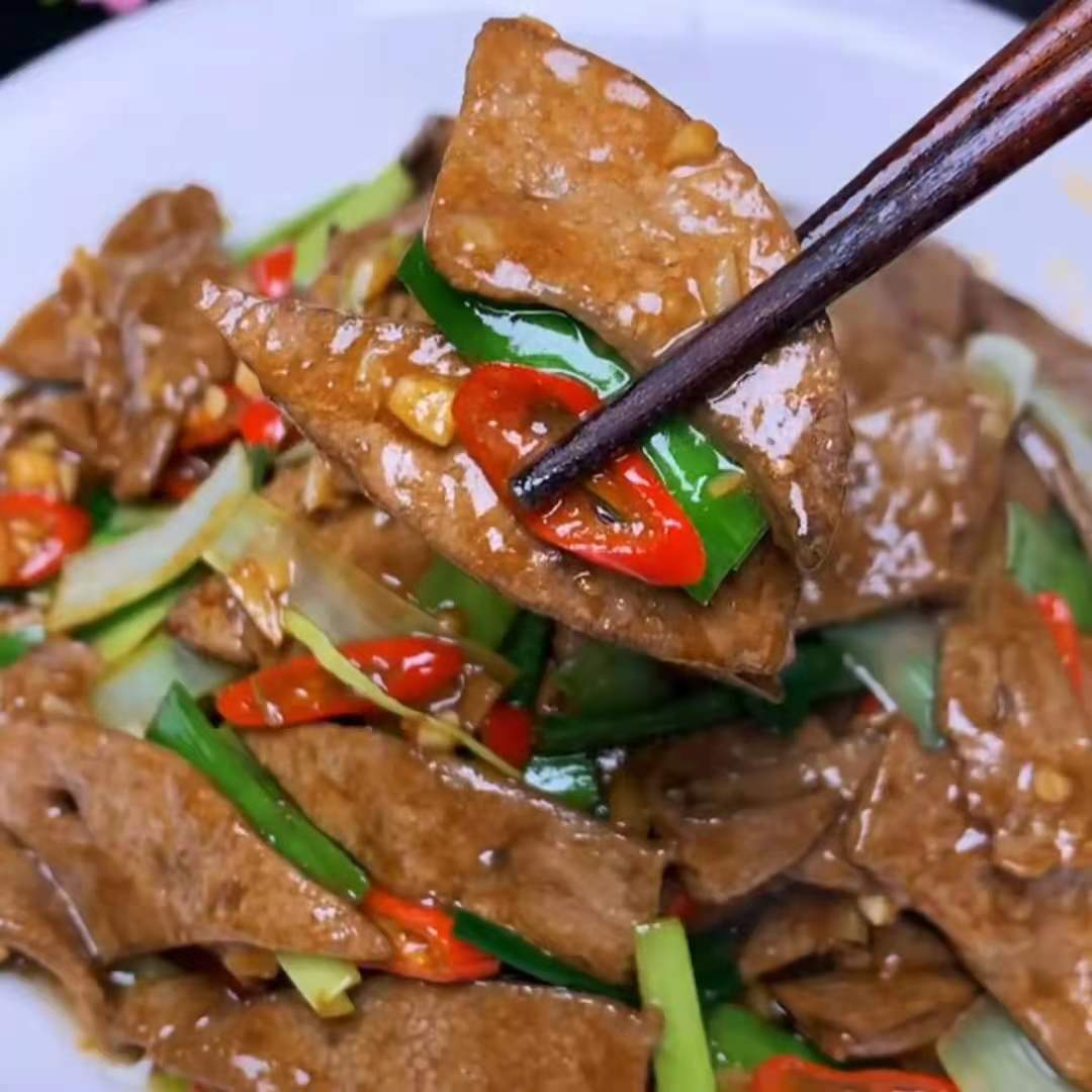 教大家在家做家常菜，美味好吃，做法简单