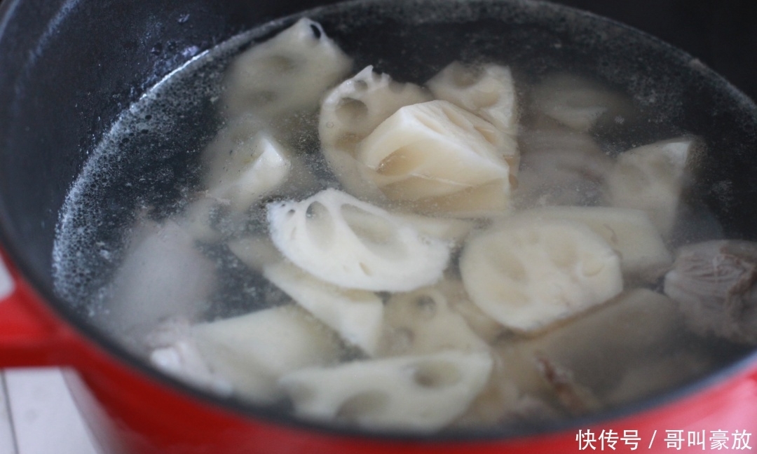 燥热|秋天里比较滋润的汤,鲜美好喝,祛除秋天的燥热