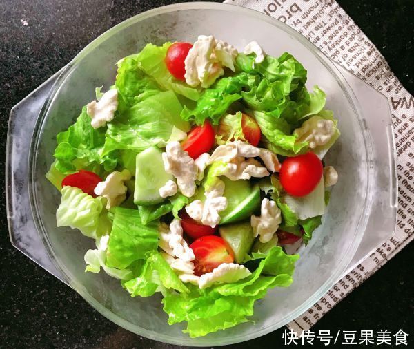 手残党|手残党必学菜谱之新鲜核桃沙拉