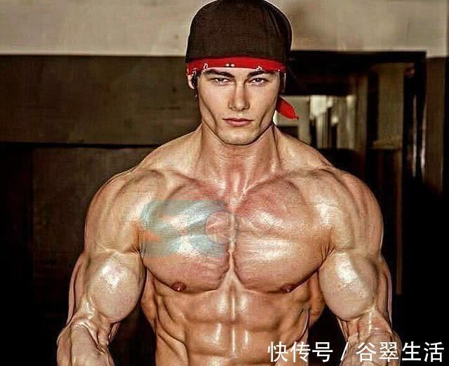 三角肌|普通人健身,这个动作还是别练了,浪费时间