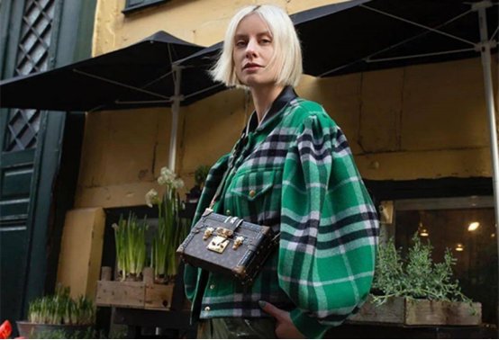 秋季正当时，一起get明星同款——夹克衫