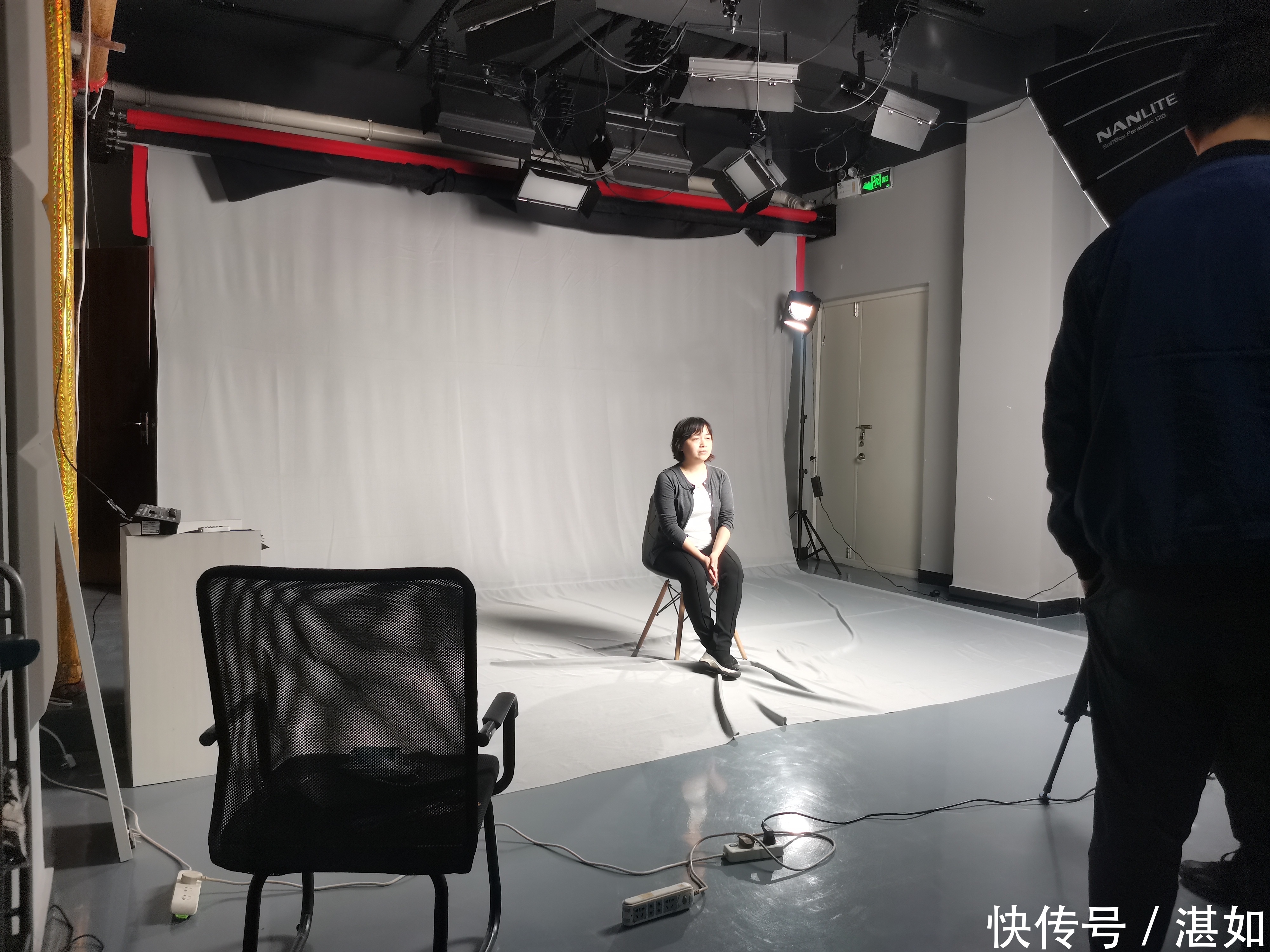 【长春影棚出租|摄影灯光设备租赁|摄影