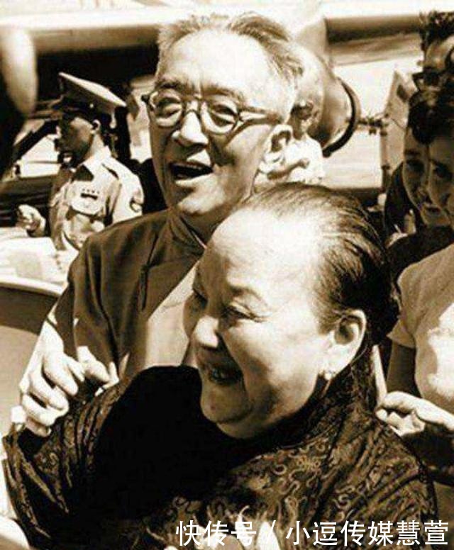 徐志摩|胡适出轨江冬秀手拎菜刀冷静处理,鲁迅、徐志摩的妻子也各有应对