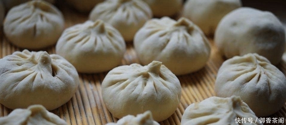 外地人|空有名气全靠“吹”的4种小吃,本地人基本不吃,专“坑”外地人