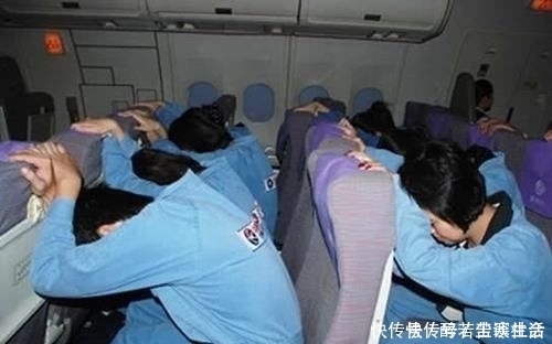 乘客|飞机遇难,为什么航空公司宁可赔个几十亿,也不让乘客跳伞逃生?
