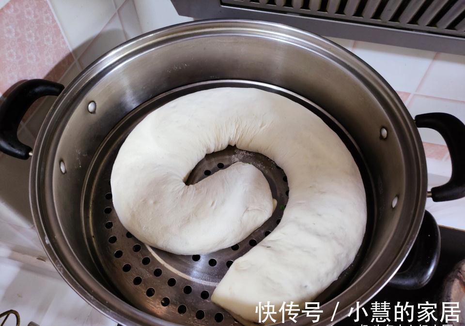 有了它，连包子都靠边站，太省事了！不用调馅不用包，营养味美