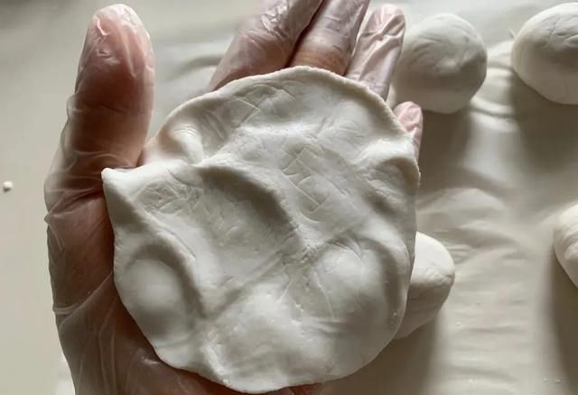 不加一点油，非常简单 0失败，外酥里糯越嚼越香，好吃到停不下来