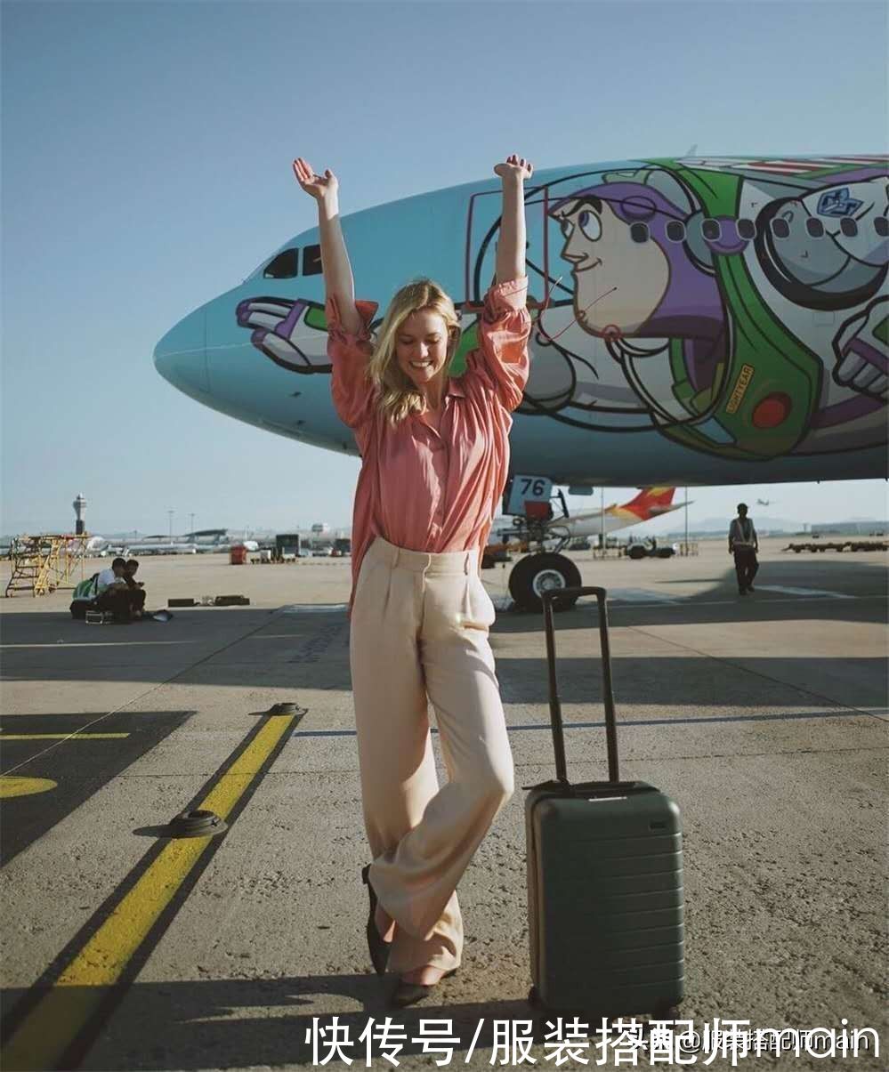 学会丝质衬衫的4种穿搭小心机，你也能优雅得毫不费力