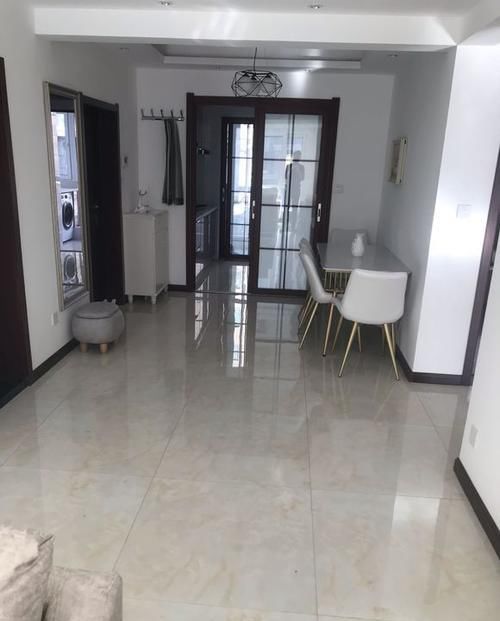 新房|100㎡的新房，现代简约风格简直太美了，尤其是卧室里的榻榻米