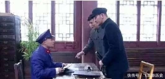 去上|溥仪晚年去上户口，家庭住址吓坏户籍员，文化程度令人尴尬无比