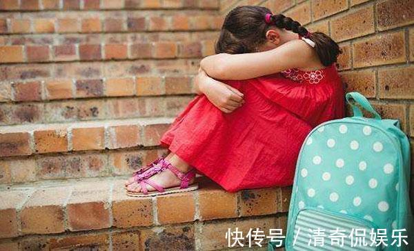 乖巧|孩子的这3种行为,其实是“自卑”的表现,很多家长还在沾沾自喜