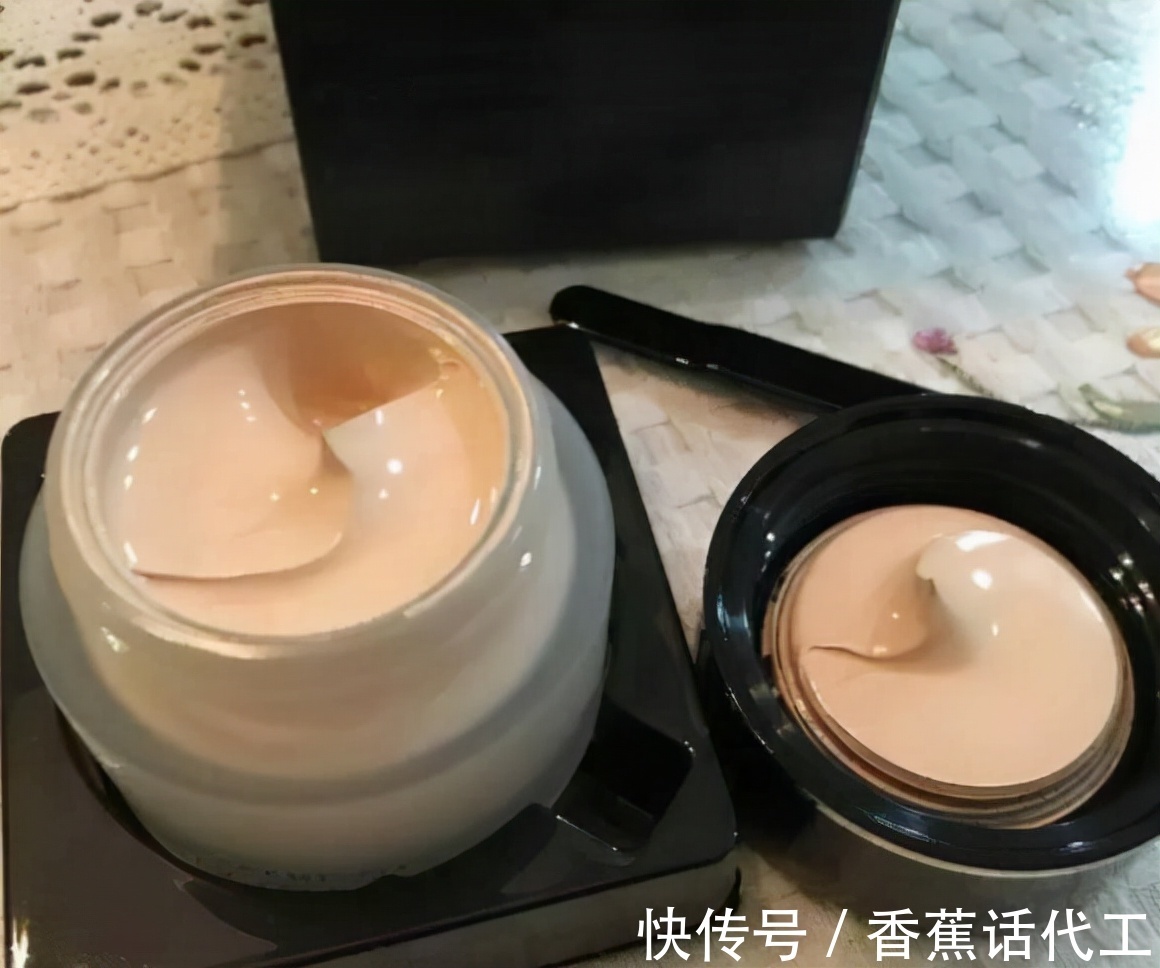 suqqu 关爱油妹子,4款持妆粉底液评测,不再为油皮烦恼