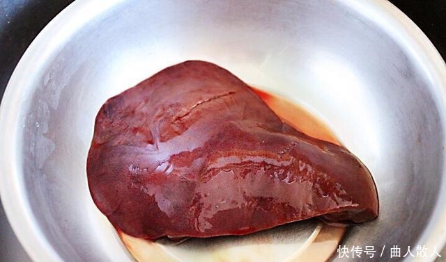 它是“眼睛保护伞”,坚持一周吃一次,护目亮眼,多做给孩子吃!