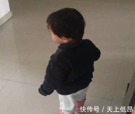 儿子|为了不让妹妹打扰自己写作业,哥哥想了个办法,妈妈看见后:绝了