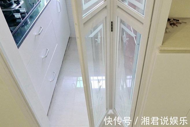 推拉门|厨房装修别装推拉门了,现在都流行这种设计,既好看又实用