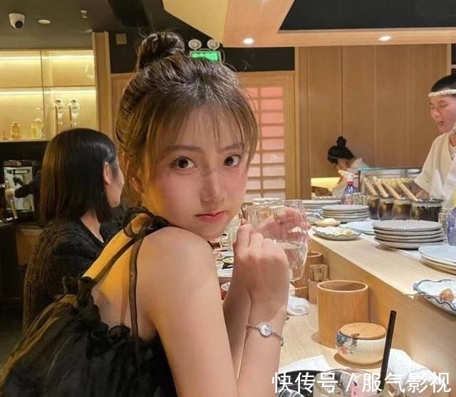 嘉賓們|心動的信號4:女2空降討論區(qū)熱聊,網友話題犀利,她表示要強心臟