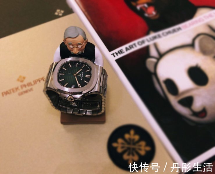 劳力士|选手表专挑经典款,一块劳力士黑水鬼,一块百达翡丽鹦鹉螺