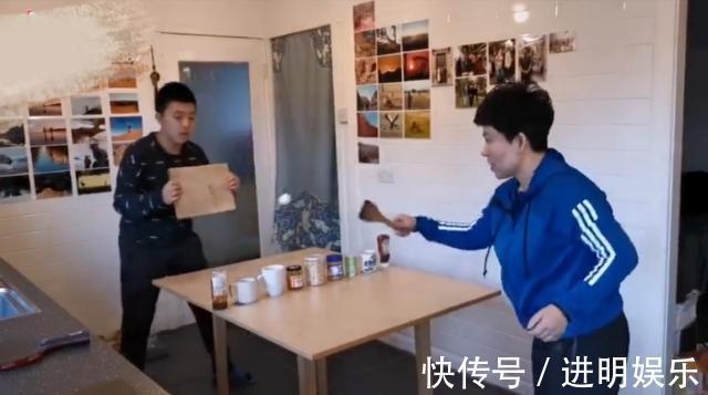 儿子|邓亚萍夫妇陪14岁儿子打乒乓球,两位世界冠军变身''陪练''