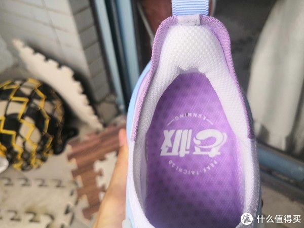中底|闲来挑灯论鞋 篇五十七：打翻调色盘的新态极——匹克态极3.0gt泡泡配色开箱