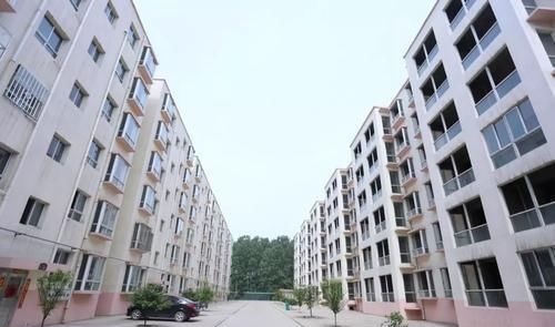 老人家|售楼小姐说漏嘴：碰到这种房子借钱也要买下来，入手准不会亏