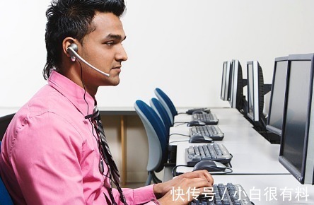 消费者协会|某服务请按1,某某服务请按2,智能客服不在智能,只会给人添堵