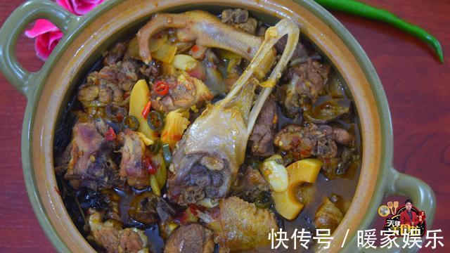 酸笋老鸭煲最好吃的做法,简单美味又下饭,看看你喜欢吃不