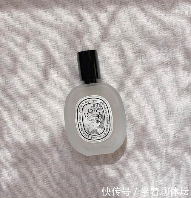 喷雾|年末聚会大家都披头散发就没意思了!这几款秋冬长发的发型才够美