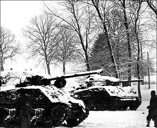 美军|希特勒最后的赌注, 拼光家底, 让美军遭受了二战以来最大伤亡