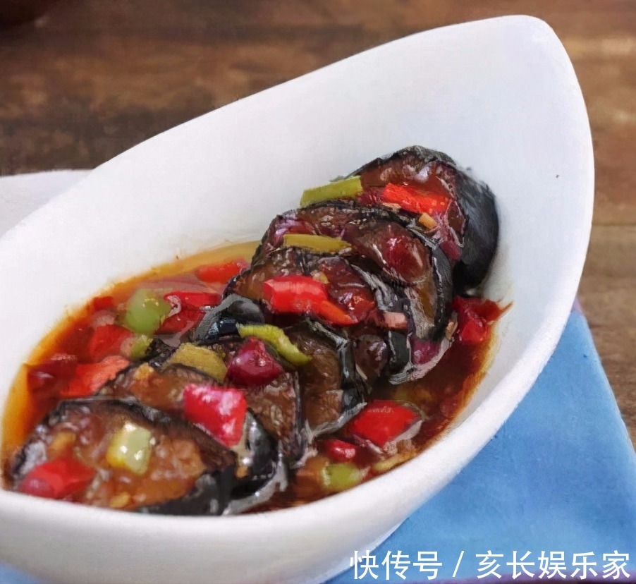 美食|女性不想显老，多吃三种美食，减肥瘦身，甩掉大肚腩，更显年轻