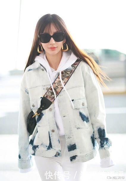 时髦|今秋火了一种穿法,叫“外套+卫衣”,时髦减龄,闭眼穿都不会错