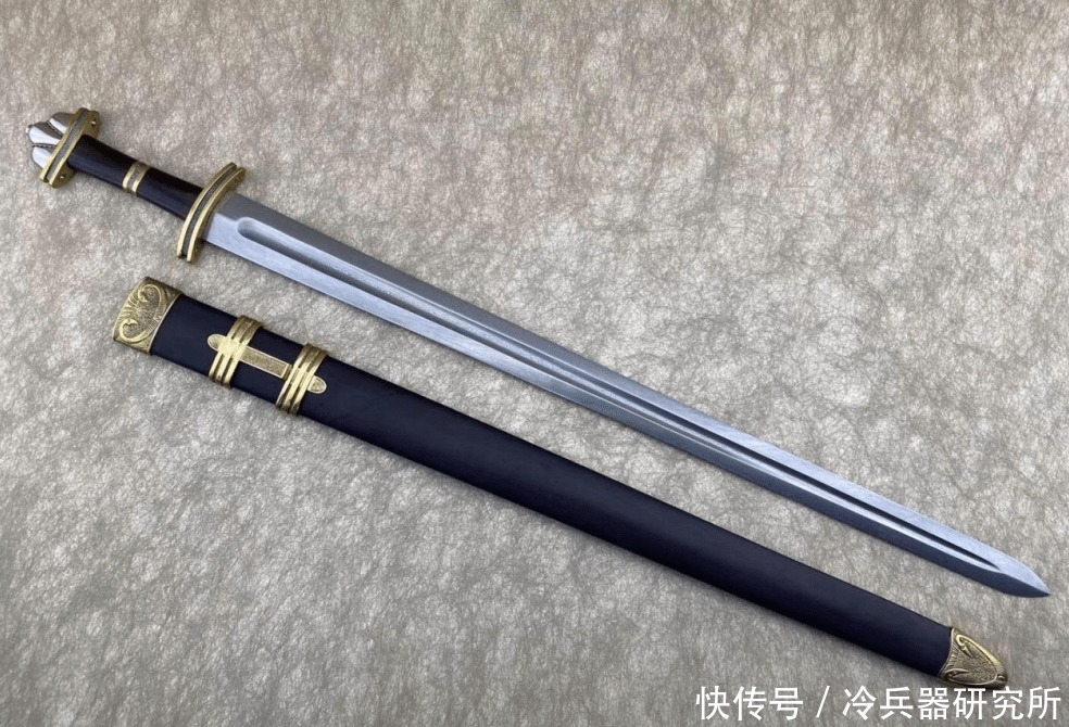 舍施尔弯刀|古代有削铁如泥的神兵利器?现代制造的刀剑回到过去能否大杀四方