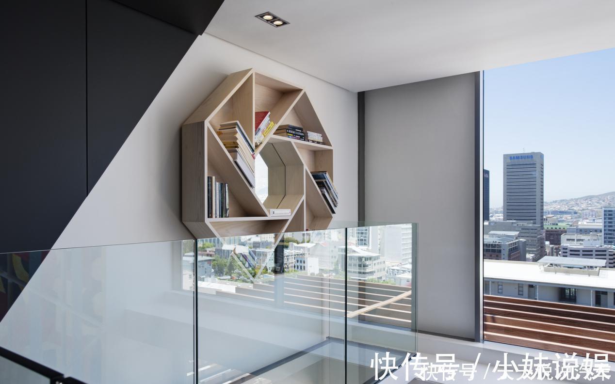 loft|买顶楼层高5米，挑空客厅改做loft，真没有看出来只有30㎡