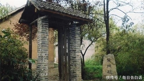 人面不知何处去,桃花依旧笑春风――崔护与绛娘的传奇爱情故事