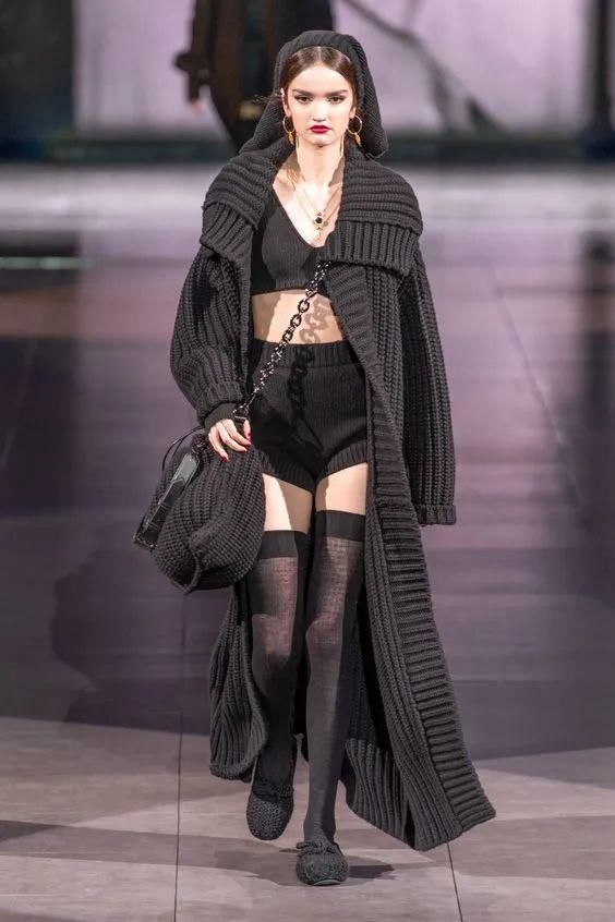  秋冬|今年秋冬的毛衣，我只买这5件！！