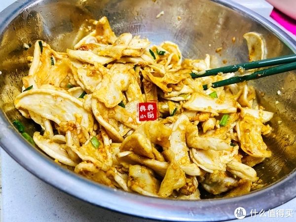 又到一年腌制萝卜干的季节，给肉都换的美味，您安排上了没