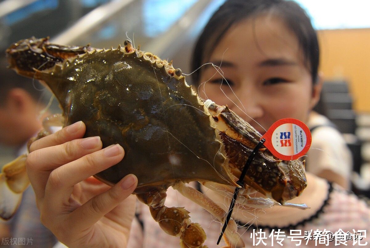 怎样保存螃蟹？大厨：直接放冰箱是大错，教你1招，放7天照样新鲜