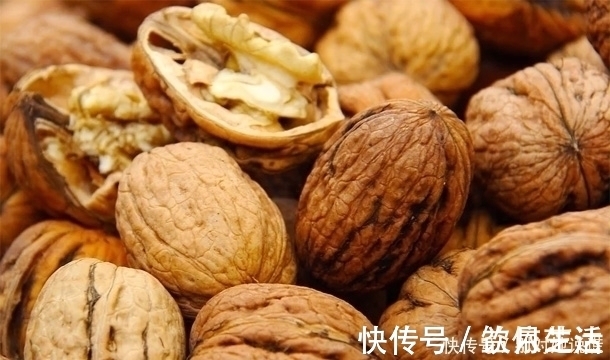 核桃|核桃生吃还是熟吃好什么时候吃最营养营养师给出了,详细解答