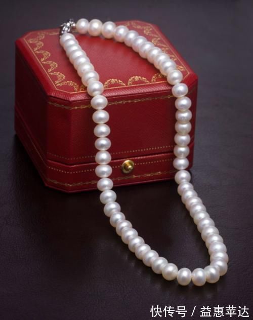 过氧化氢|买来的珍珠有荧光反应,这样有漂白嫌疑的珍珠到底能不能戴?