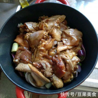 红烧鸡煲|好吃的风味红烧鸡煲，你在哪里呀