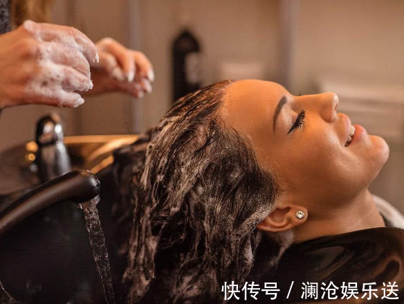 危害|早晨洗头发和晚上洗头发,哪个危害更大多久洗一次头发才最健康